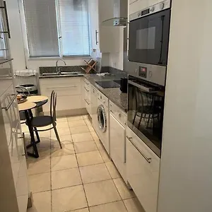  Apartament Avenue Foch